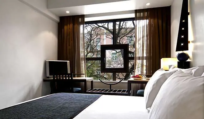 Evolution Valbom Hotel Lisbon 4*,