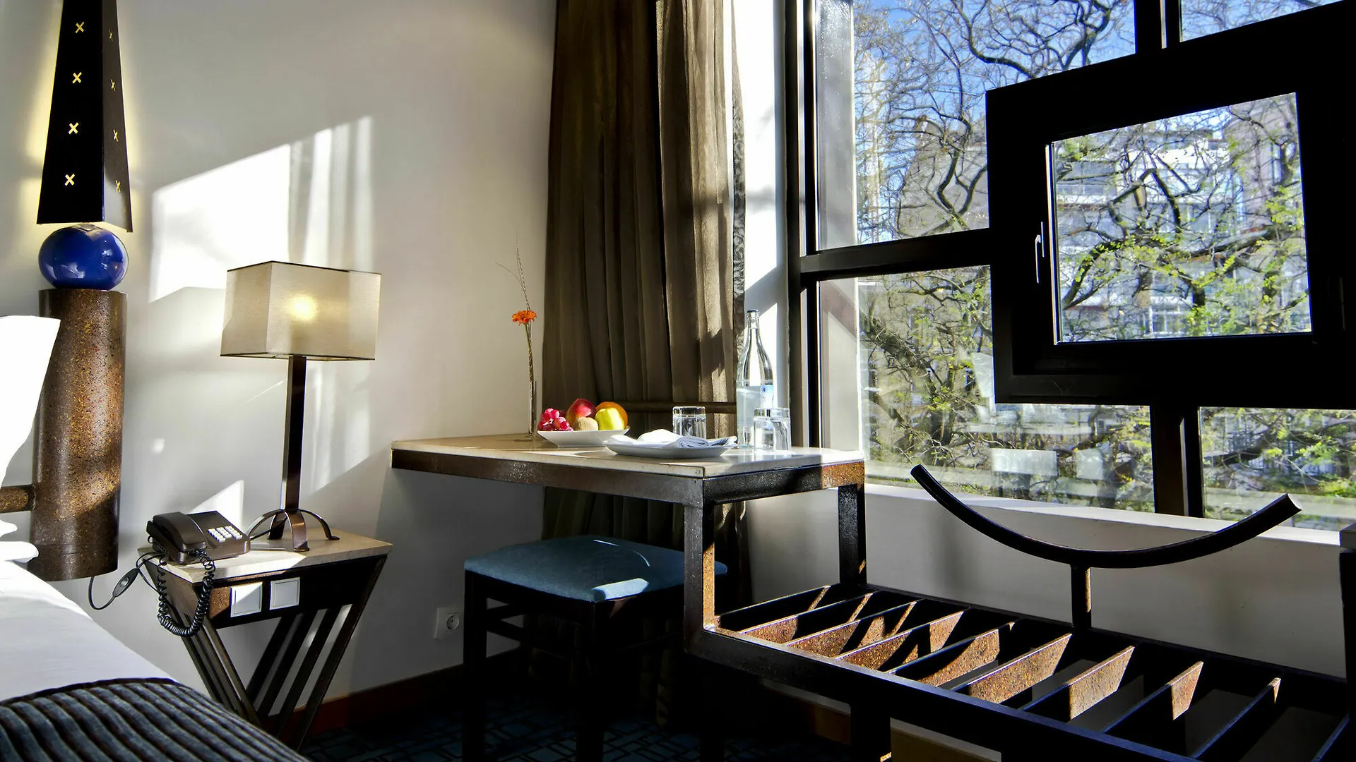 ****  Evolution Valbom Hotel Lisbon Portugal